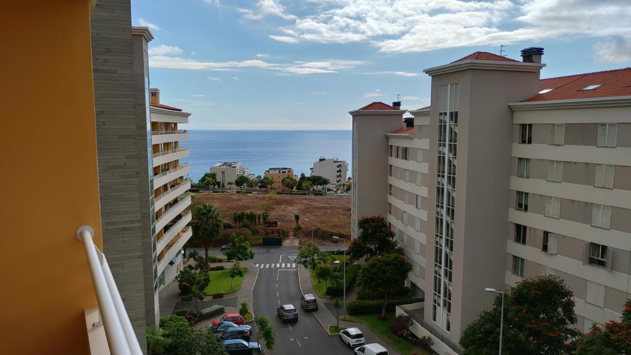 Green Park Ajuda Apartment 丰沙尔 外观 照片