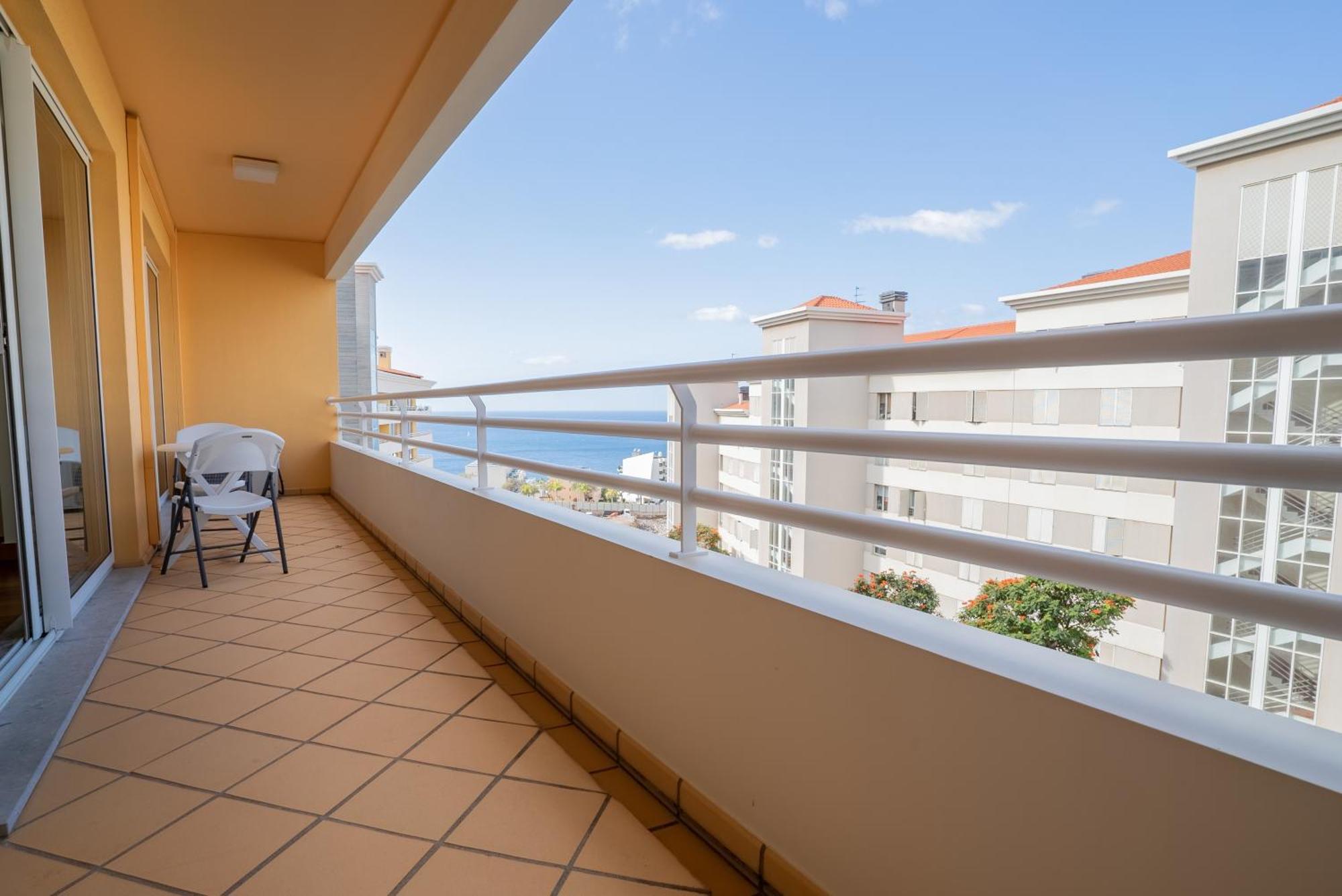 Green Park Ajuda Apartment 丰沙尔 外观 照片